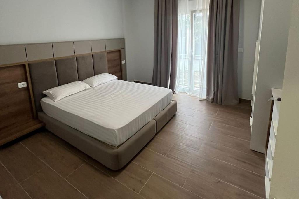 Near The Beach, Qerret Golem (Tirana)
